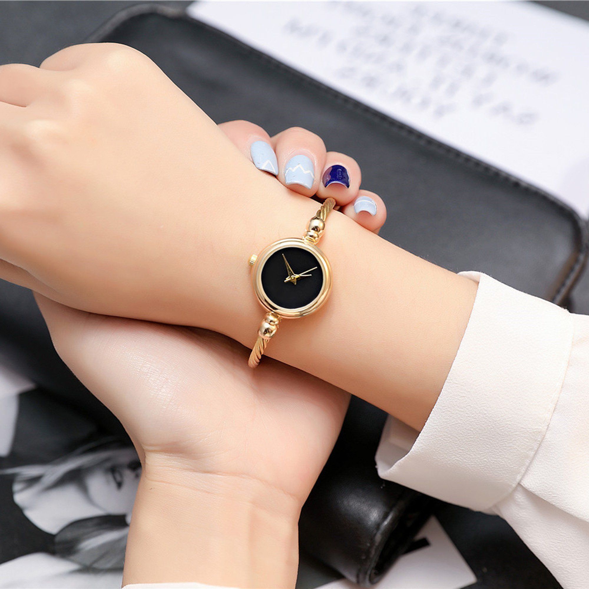 women’s watches features