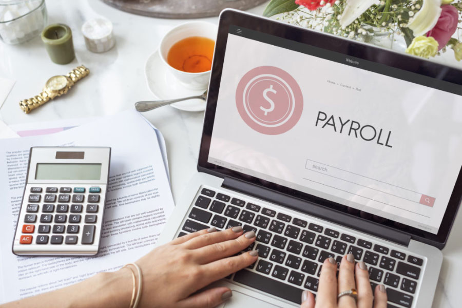 Advantages of Using an Online Payroll System
